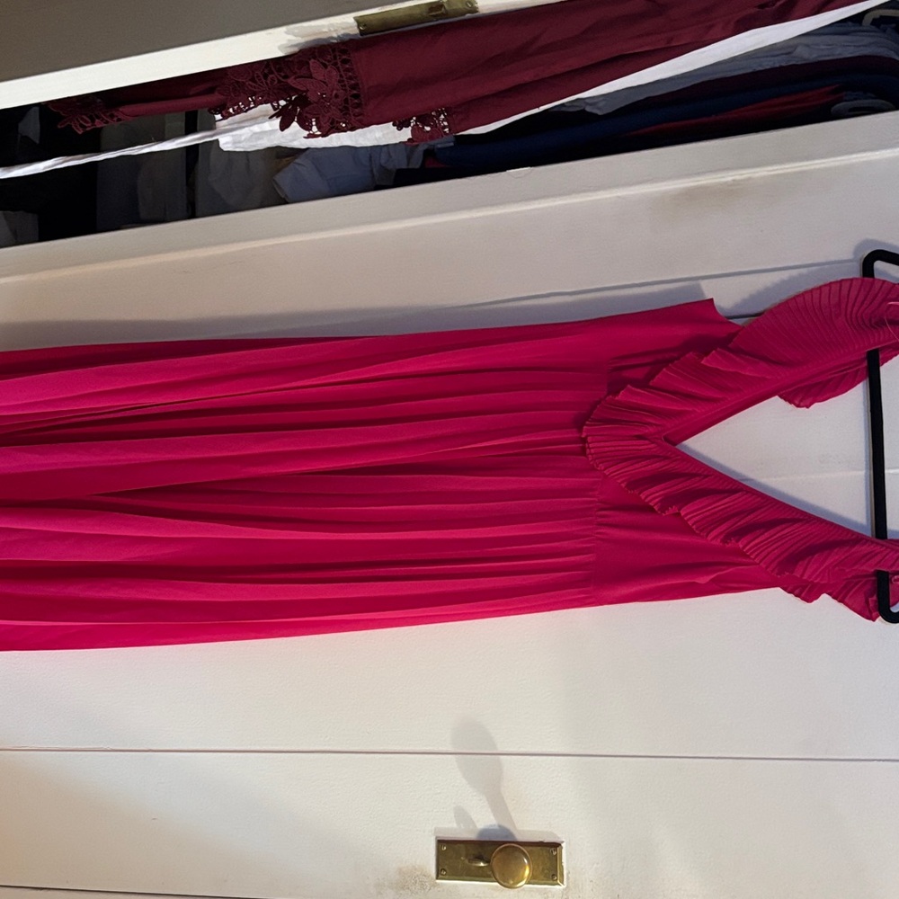 Women’s Fuchsia Ruffled V-Neck Maxi Dress